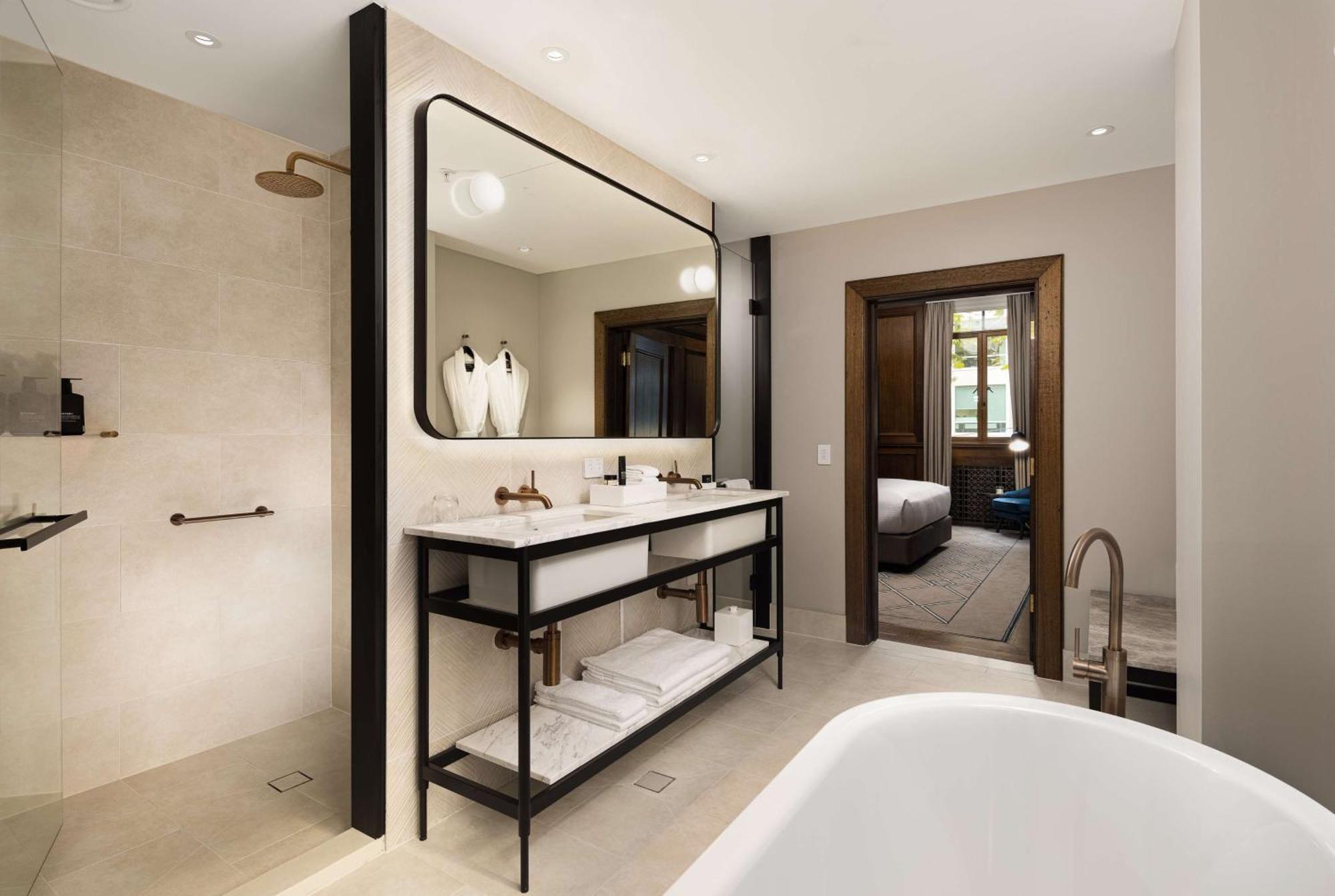 Hilton Melbourne Little Queen Street Buitenkant foto Bathroom