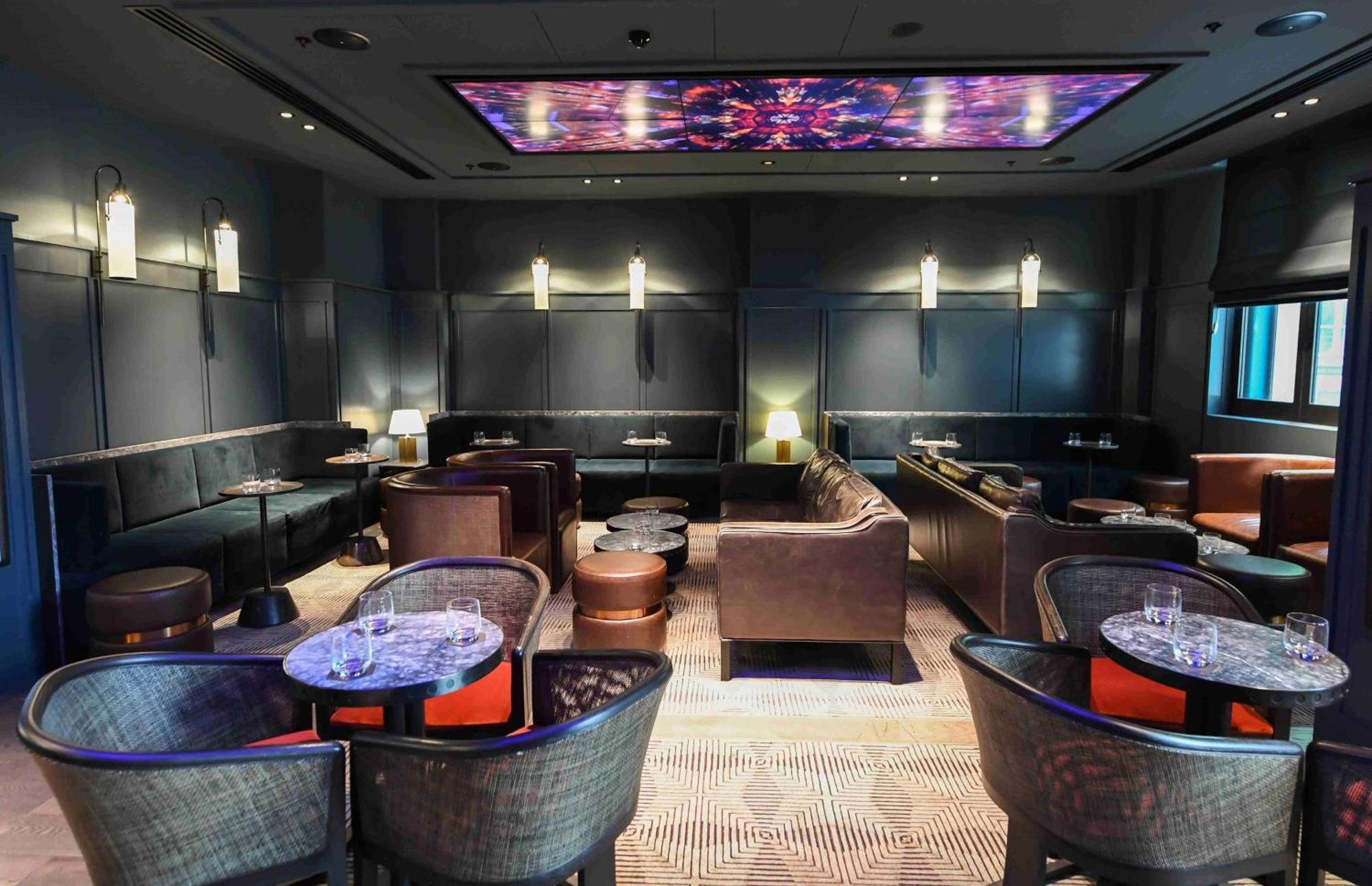 Hilton Melbourne Little Queen Street Buitenkant foto The interior of the lounge